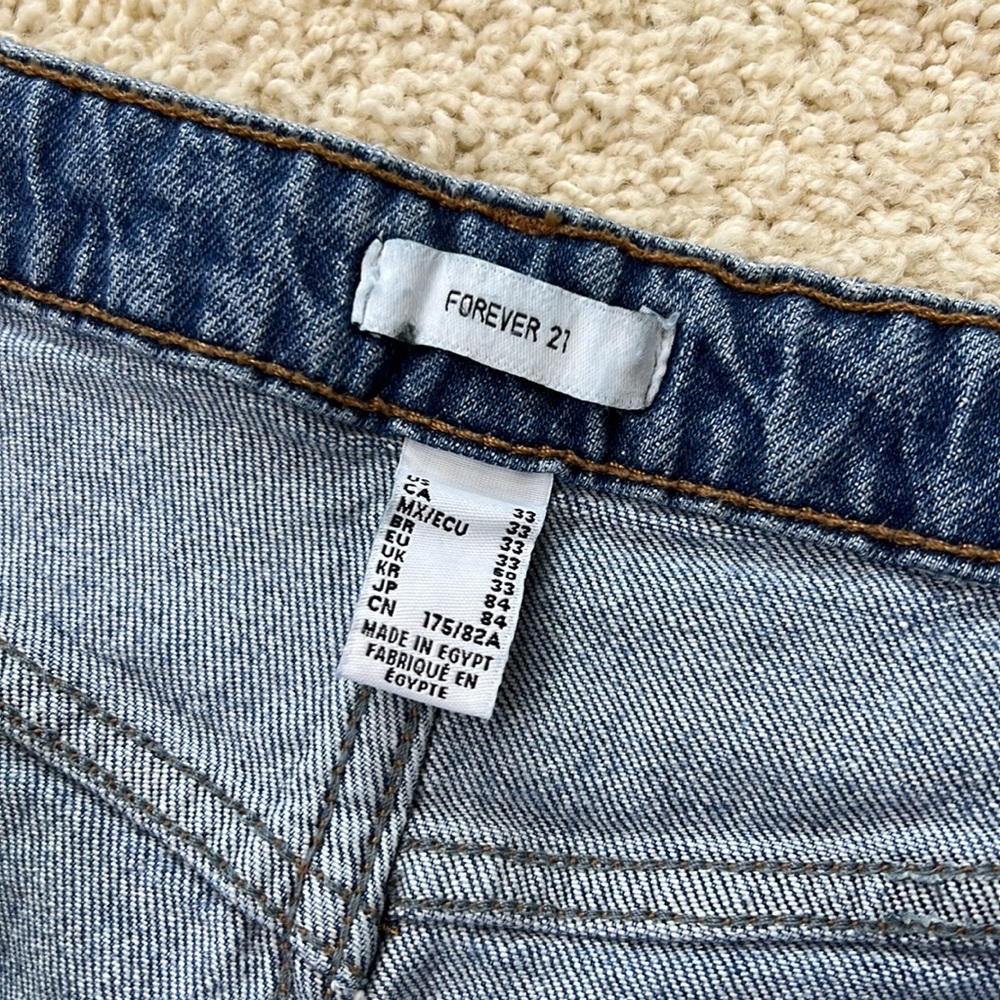 NWT FOREVER21 High-Rise Relaxed Fit Jean - Picture 8 of 16